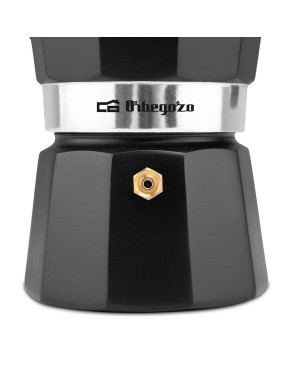 Depósito de agua con capacidad para 3 tazas de café.