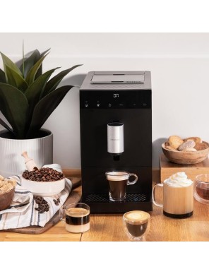 Cafetera superautomática prepara espressos y americanos de café en grano recién molido.