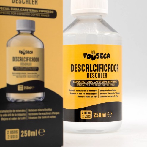 Descalcificador líquido en botella de plástico. Sin residuos.