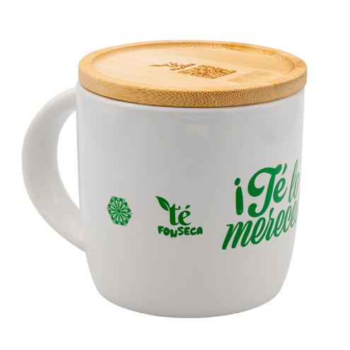 Taza especial infusiones con tapa y diseño moderno, resistente al lavavajillas.