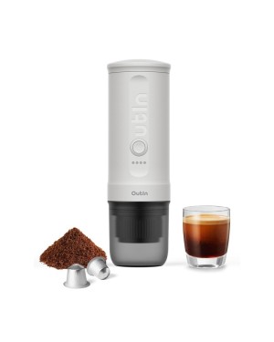 OutIn Nano blanca con accesorios para café molido y cápsulas.