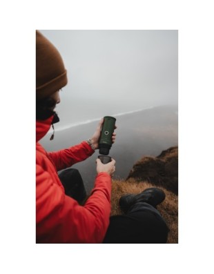 OutIn; máquina de café espresso portátil que pesa sólo 670 gramos.