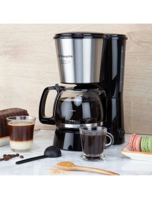 Cafetera de goteo con capacidad para 6 tazas de café.