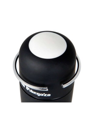 Mando ergonómico del batidor con botón para batir.